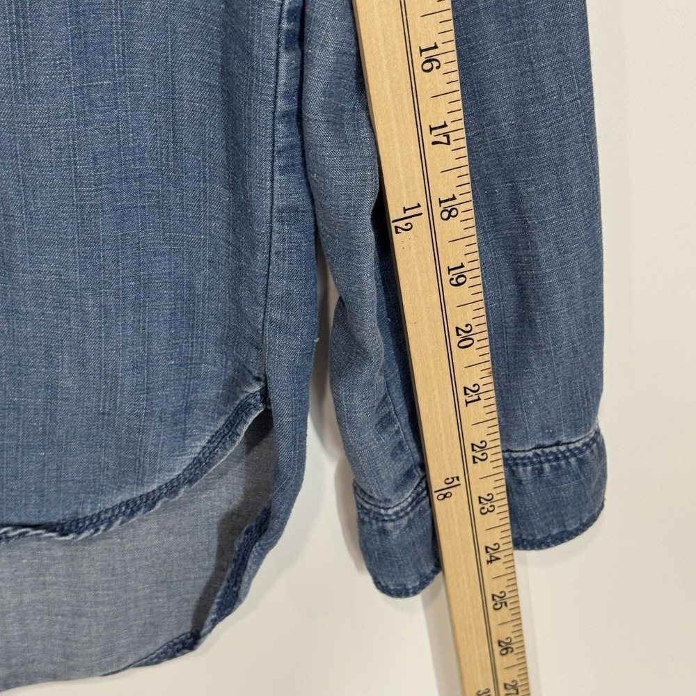 LOFT The Softened Shirt Women's XS Blue Chambray Cottagecore Hi Lo Hem Prarie - Picture 7 of 9